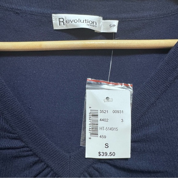 Ricki’s Blue Cotton Knit Vneck Short Sleeve Size Small NWT Brand New - Picture 5 of 6